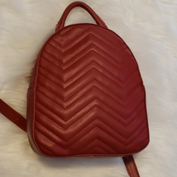 Forever 21 Handbags - 🔴Small red Mini Chevron backpack